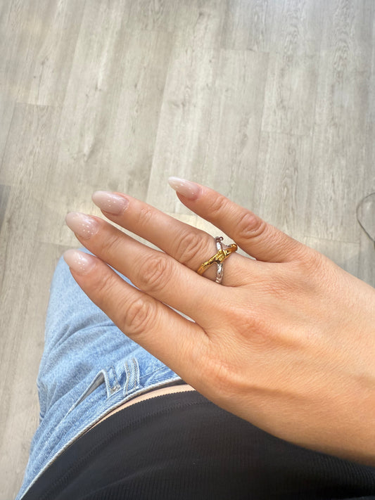 “Axel” Ring
