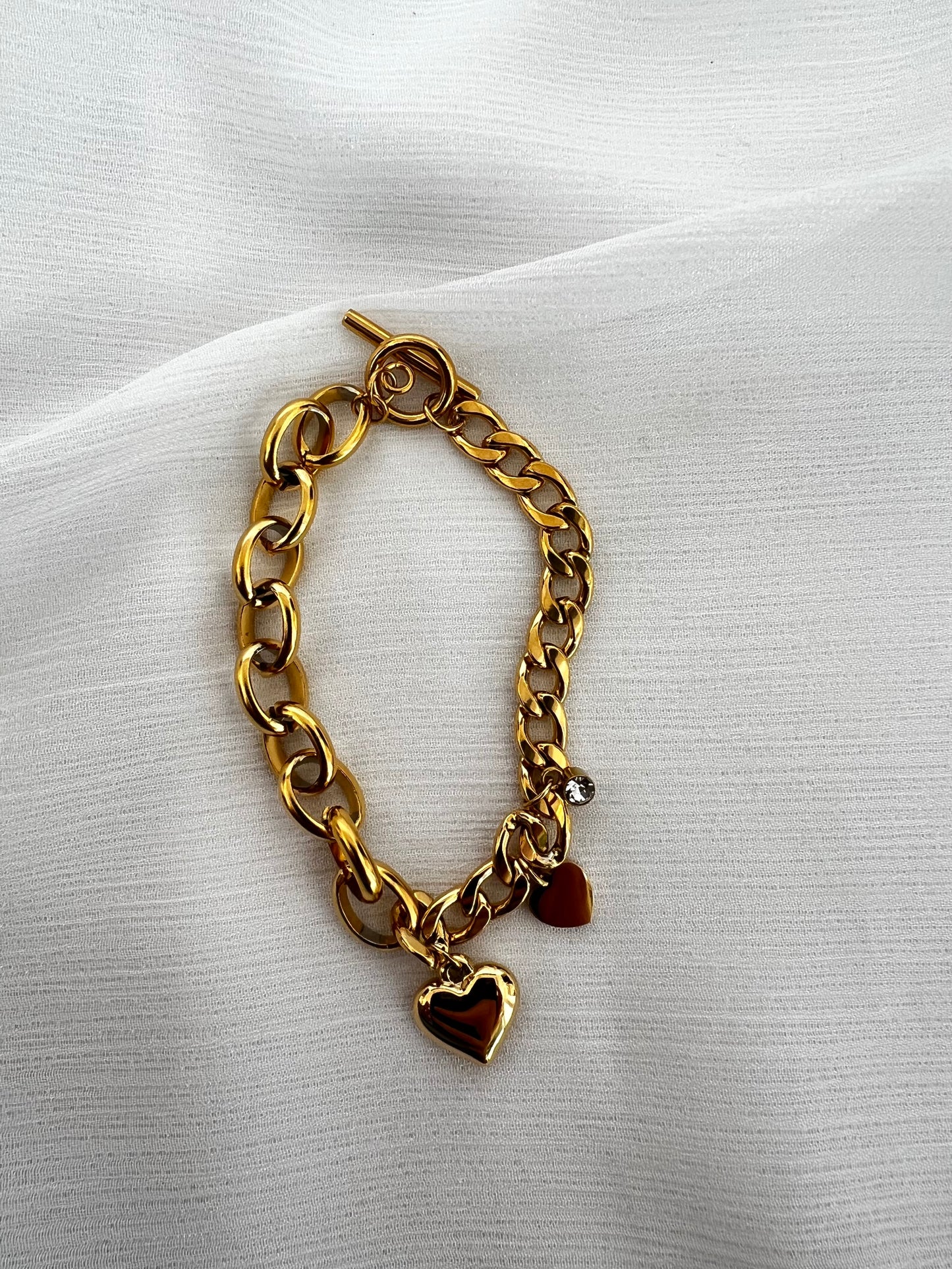 BRACELET