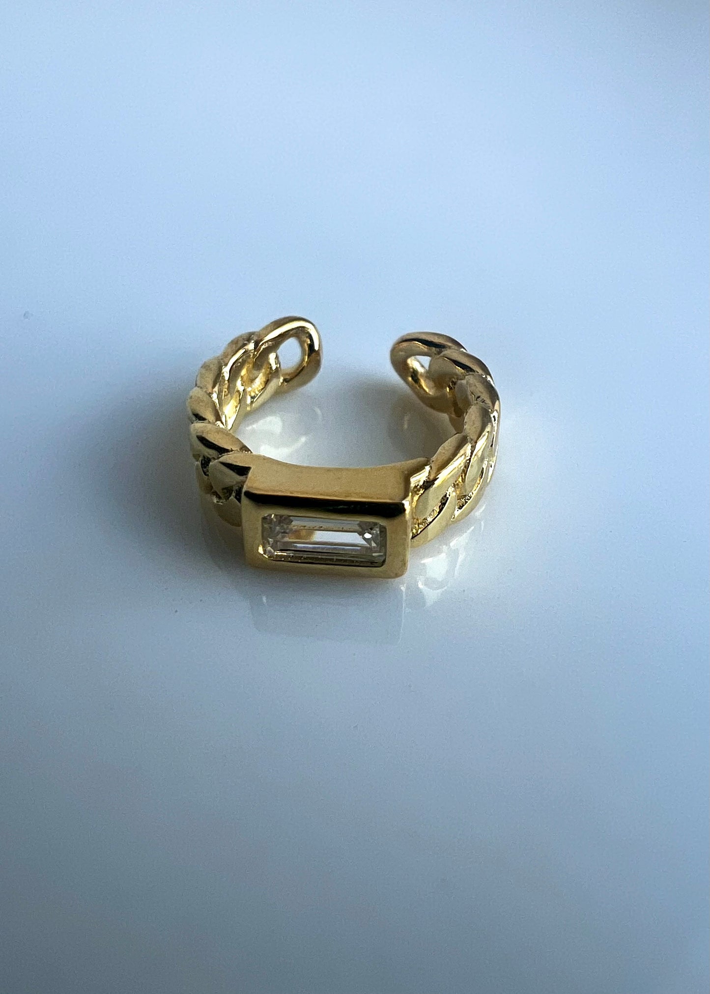 EAR CUFF