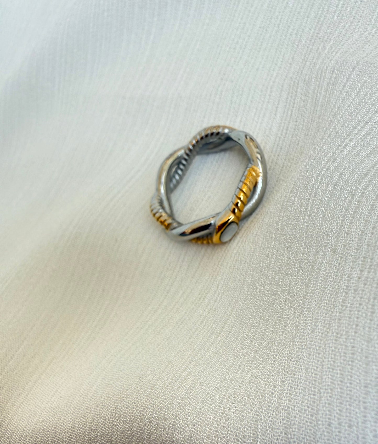 “Spira” Ring