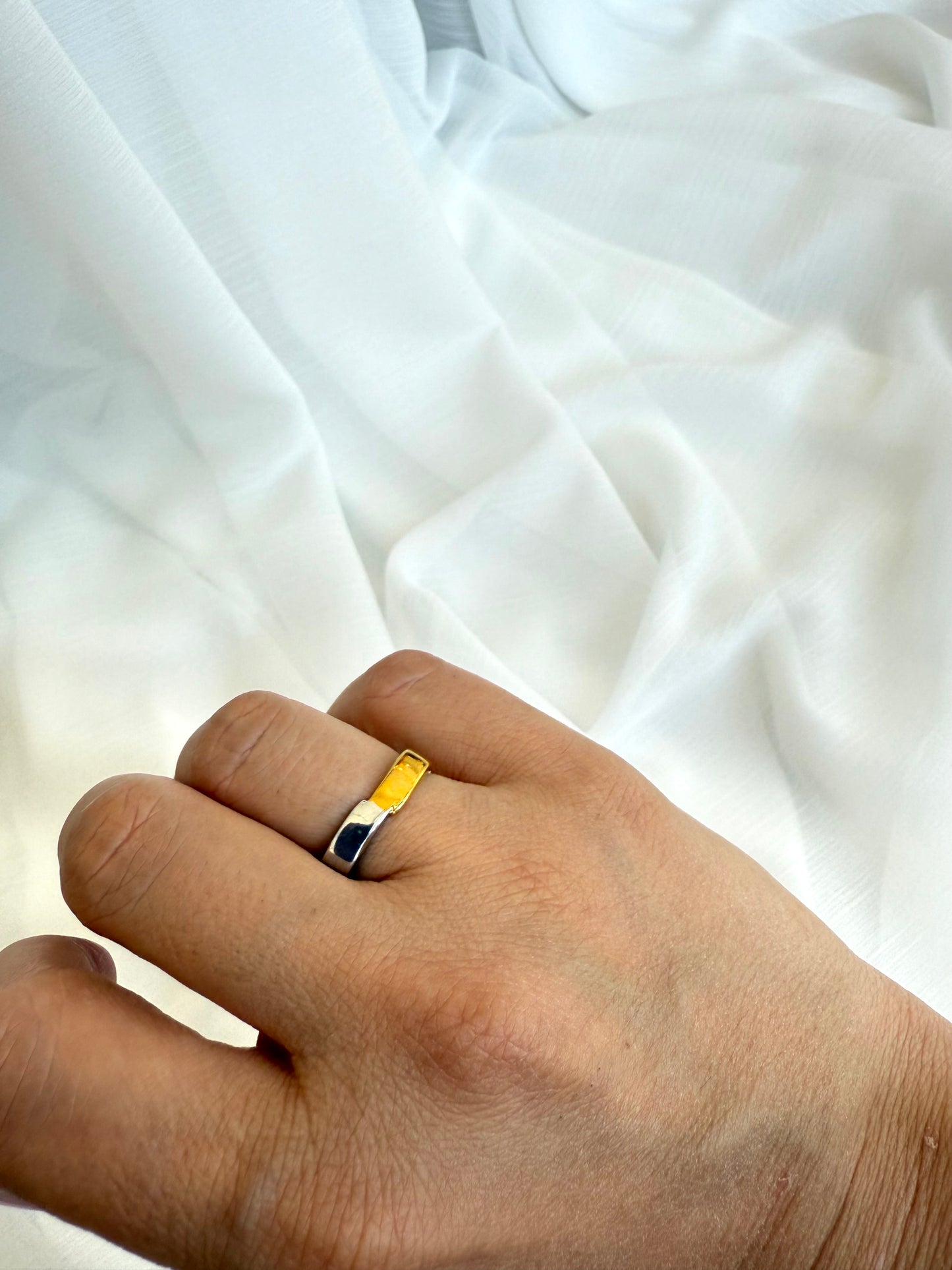 “Arc” Ring