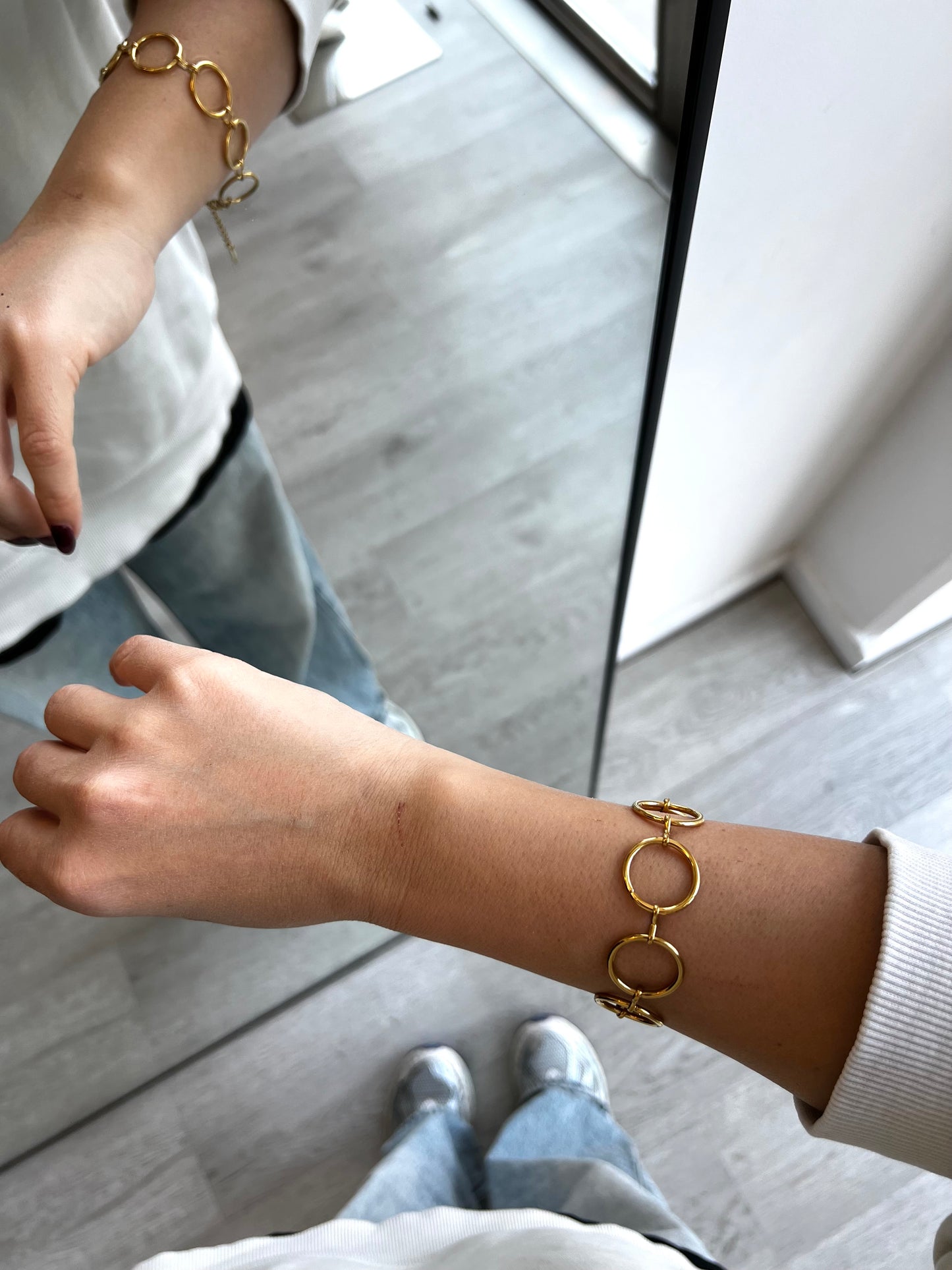 BRACELET