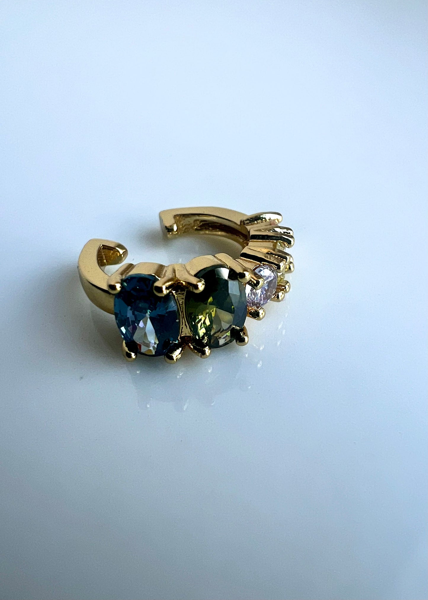 EAR CUFF