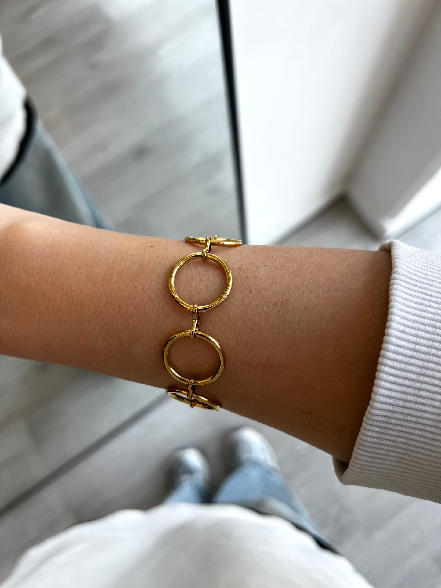 BRACELET