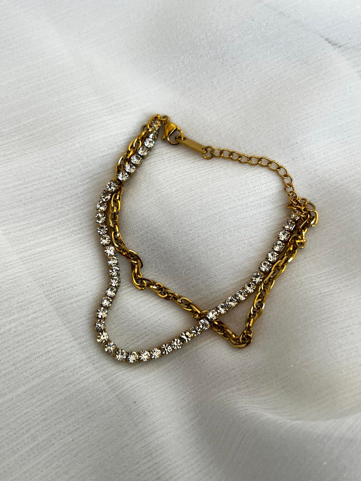 BRACELET