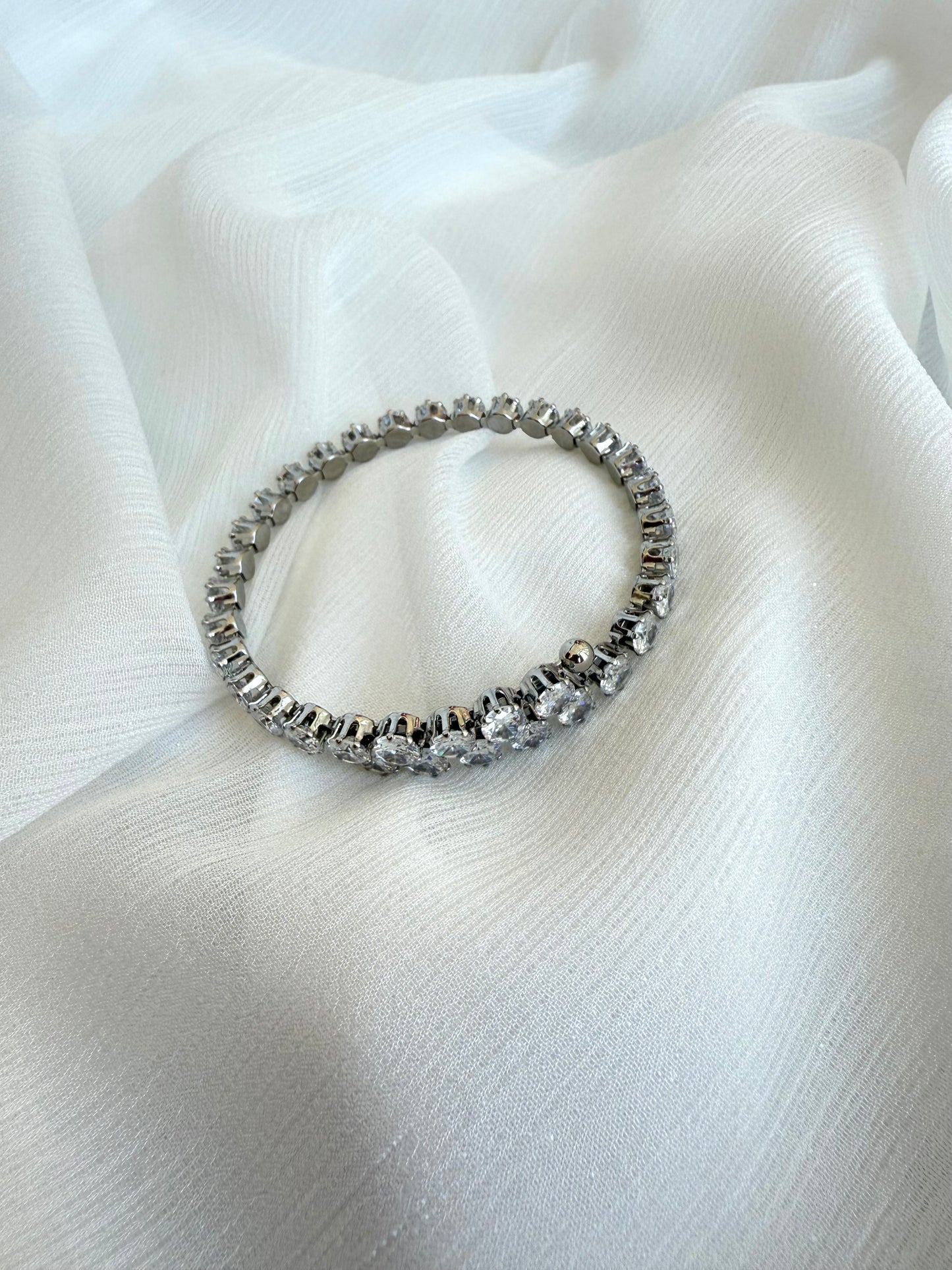 “Clara” Arm Cuff