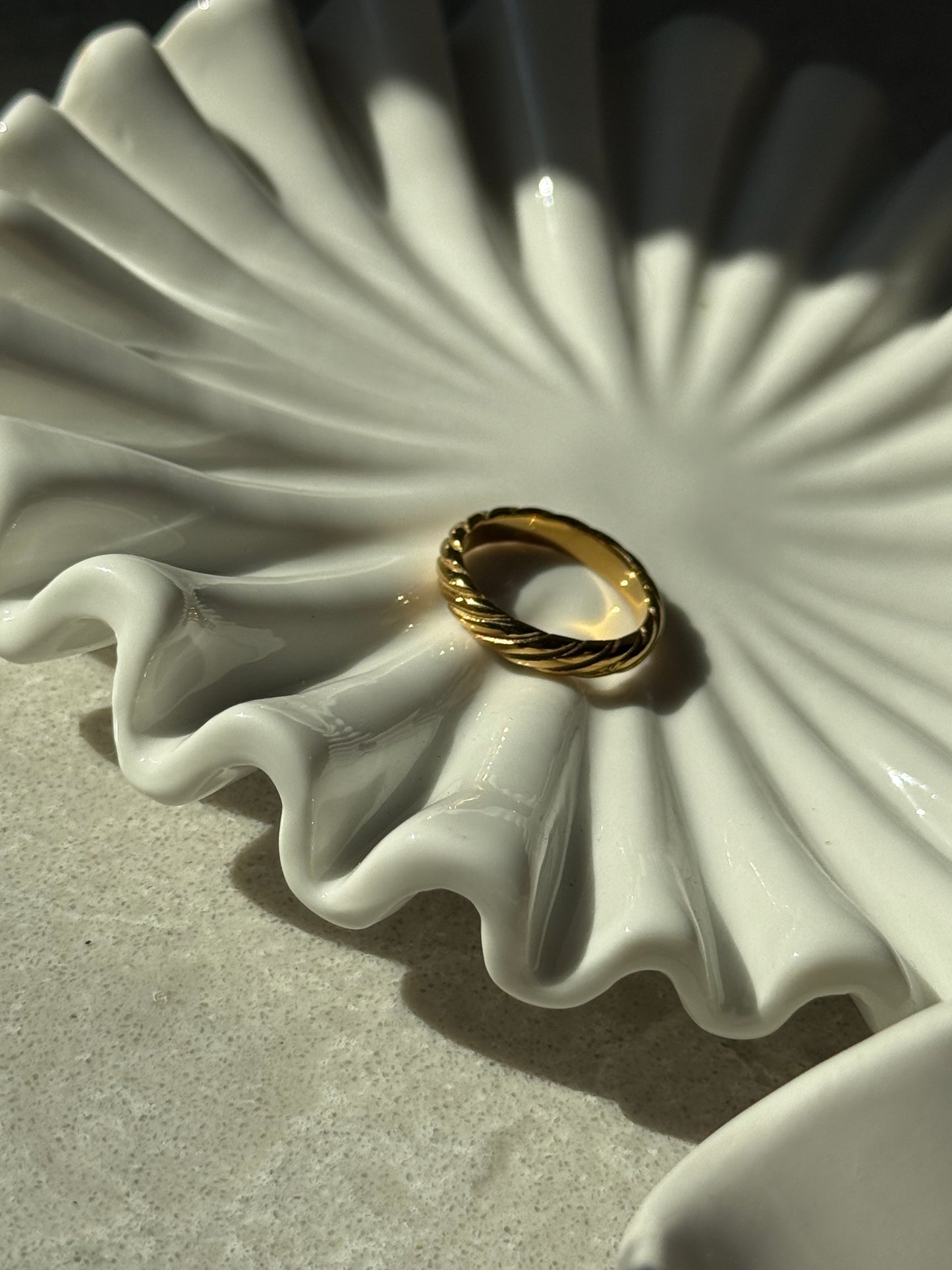 “Rope” Ring