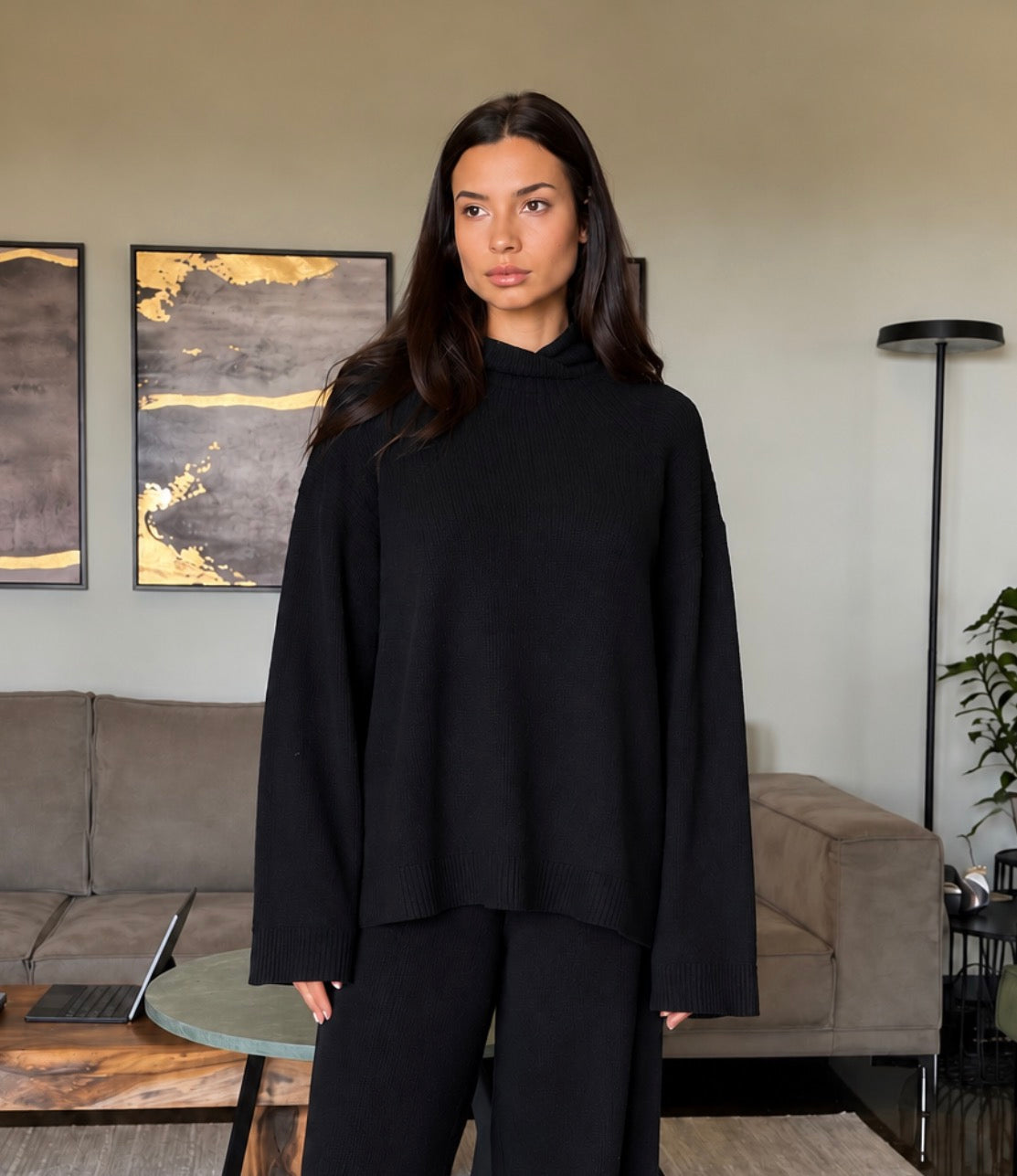 KNIT HOODIE