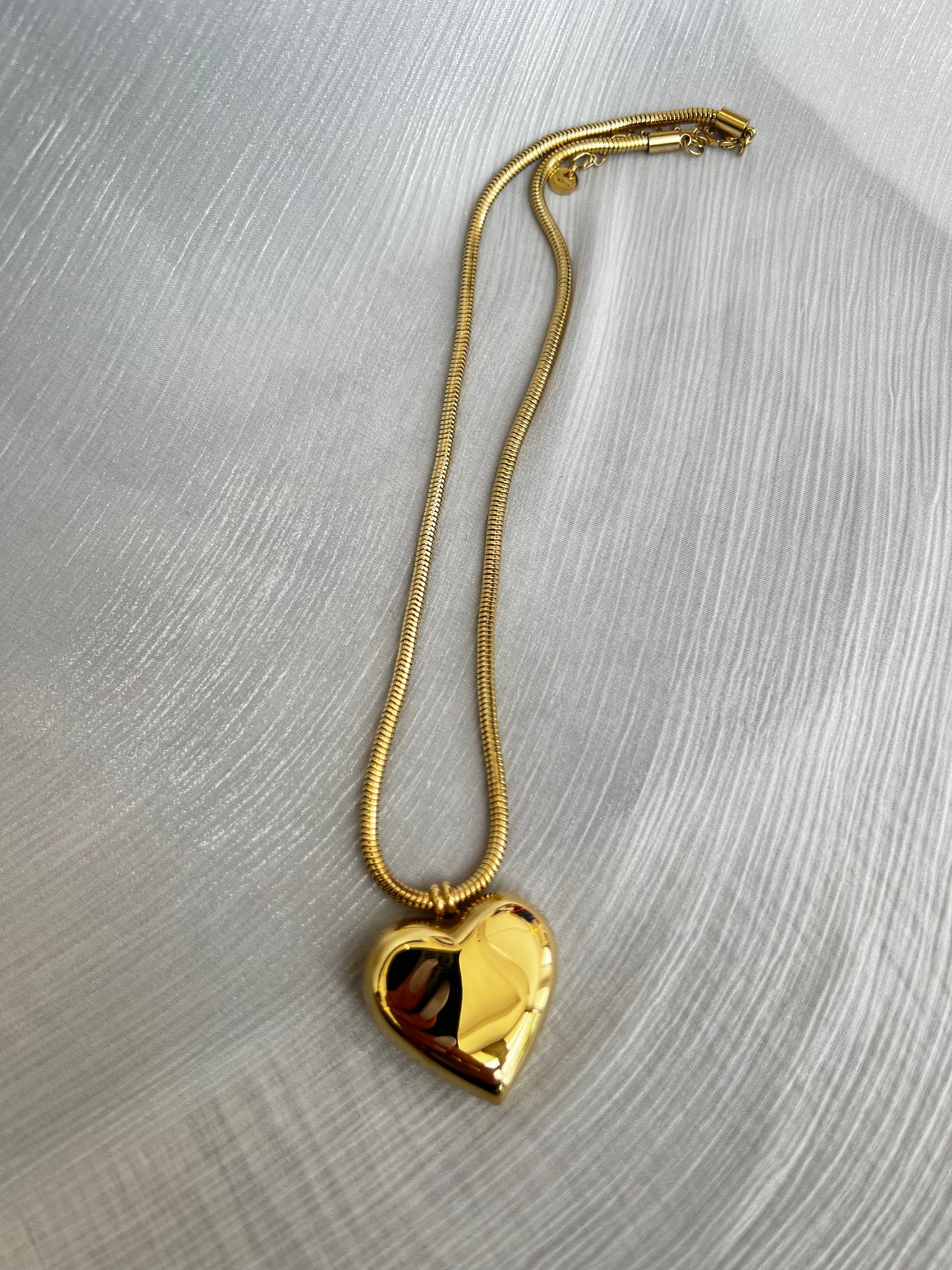 HEART NECKLACE