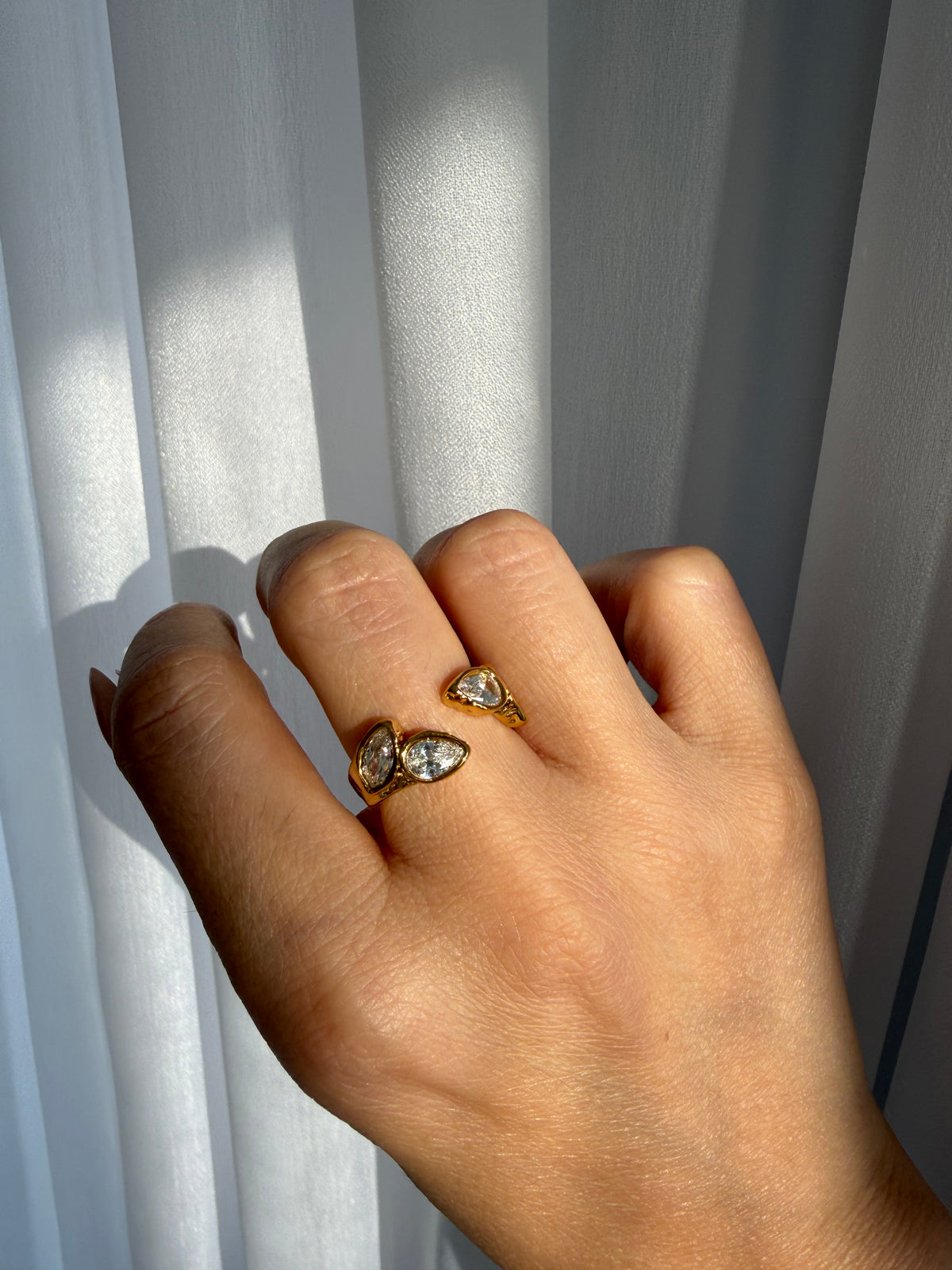 “Laura” Ring