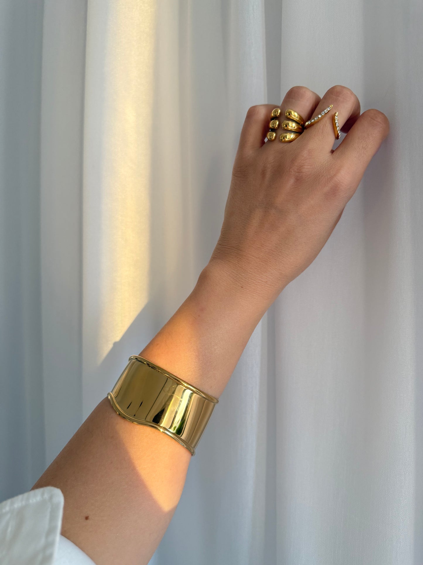 "Yvonne" Arm Cuff