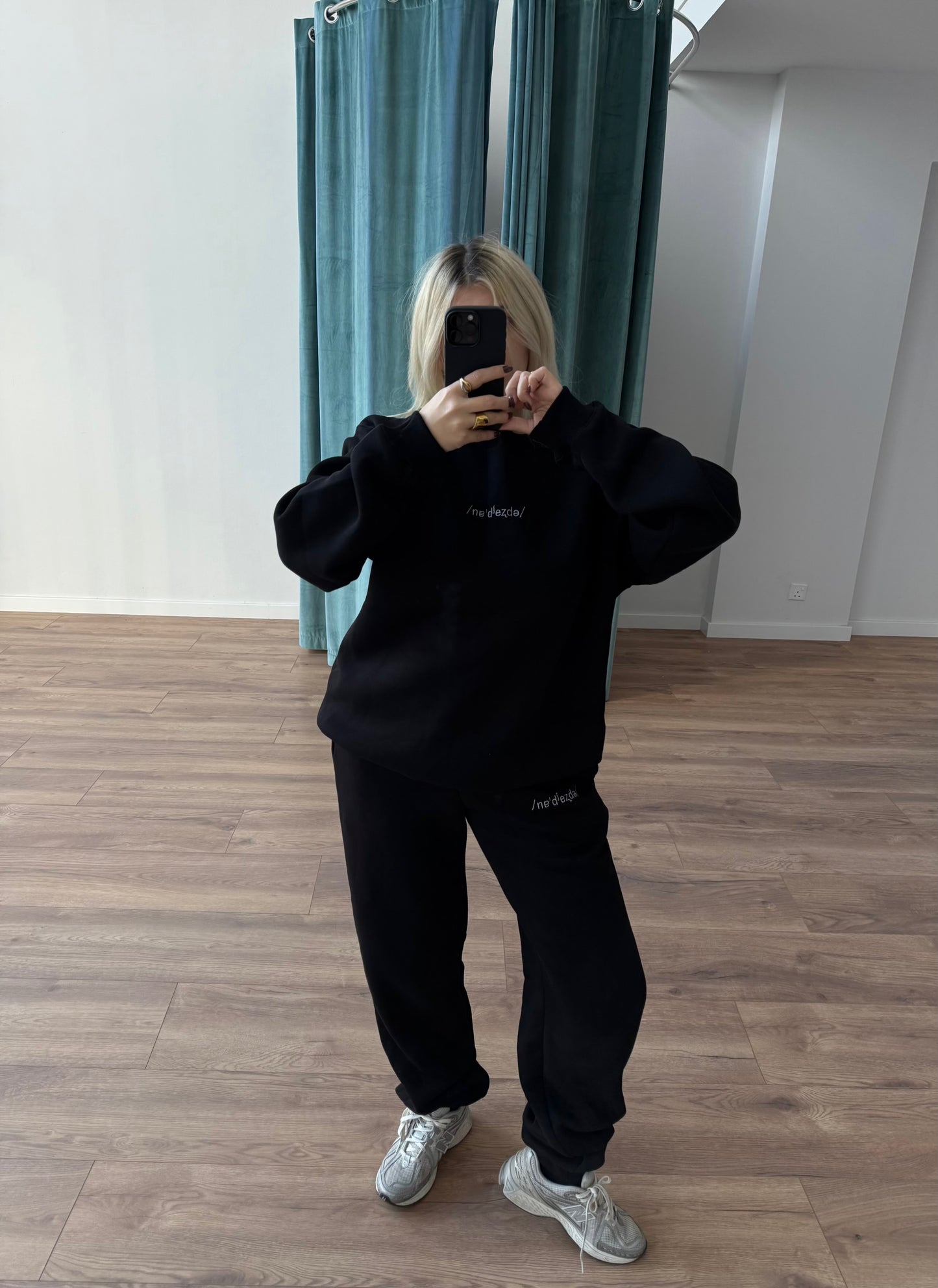 “FELIX” SWEATPANTS